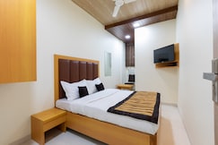 Sara Lodging and Boarding, Panvel
