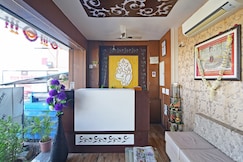 Hotel Kamad Giri, Ujjain