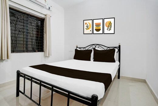 Hotel O Retro