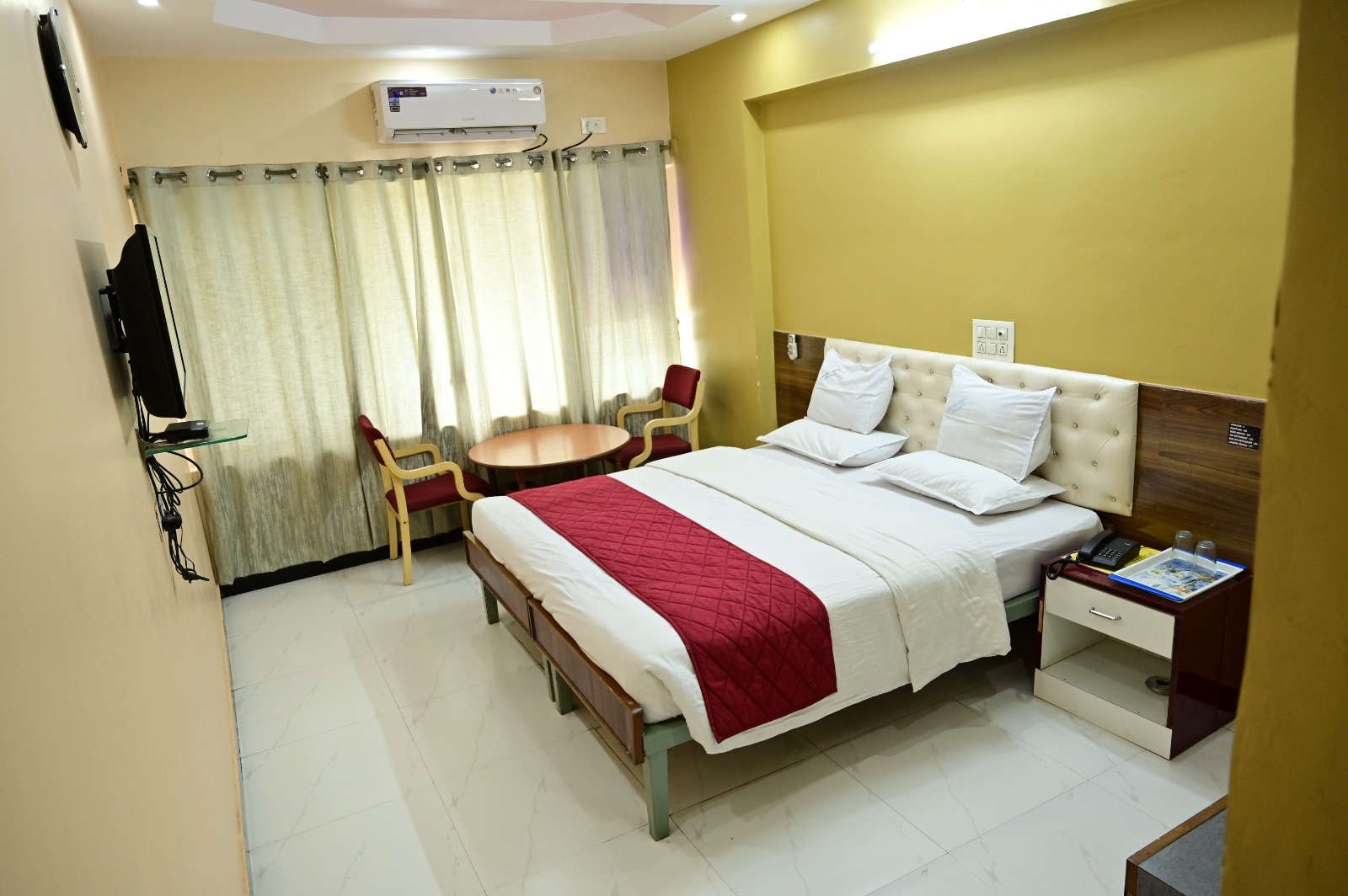 Hotel Priya Raichur - Tap to explore photos