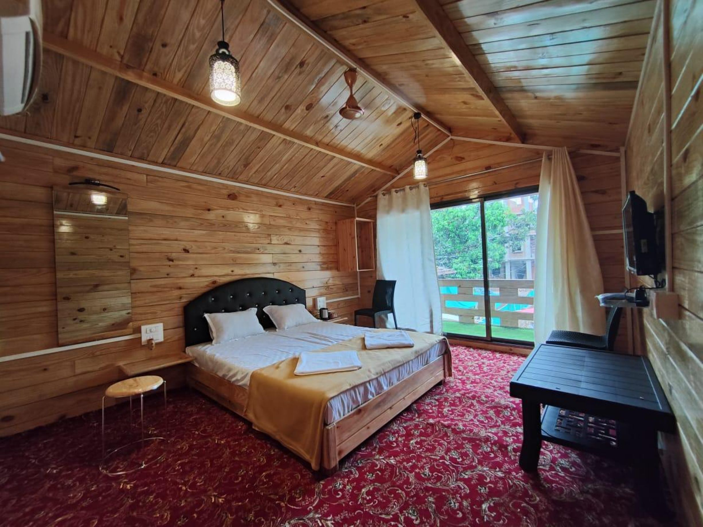Upper AC Room 1