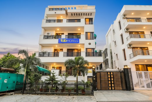 FabHotel Sunrise Residency