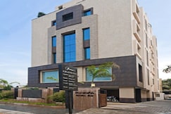 Ponnis Grand Inn, Chennai