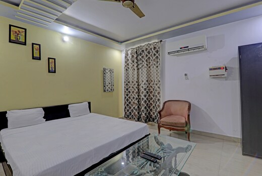 Super Hotel O Sri Krishna Palace
