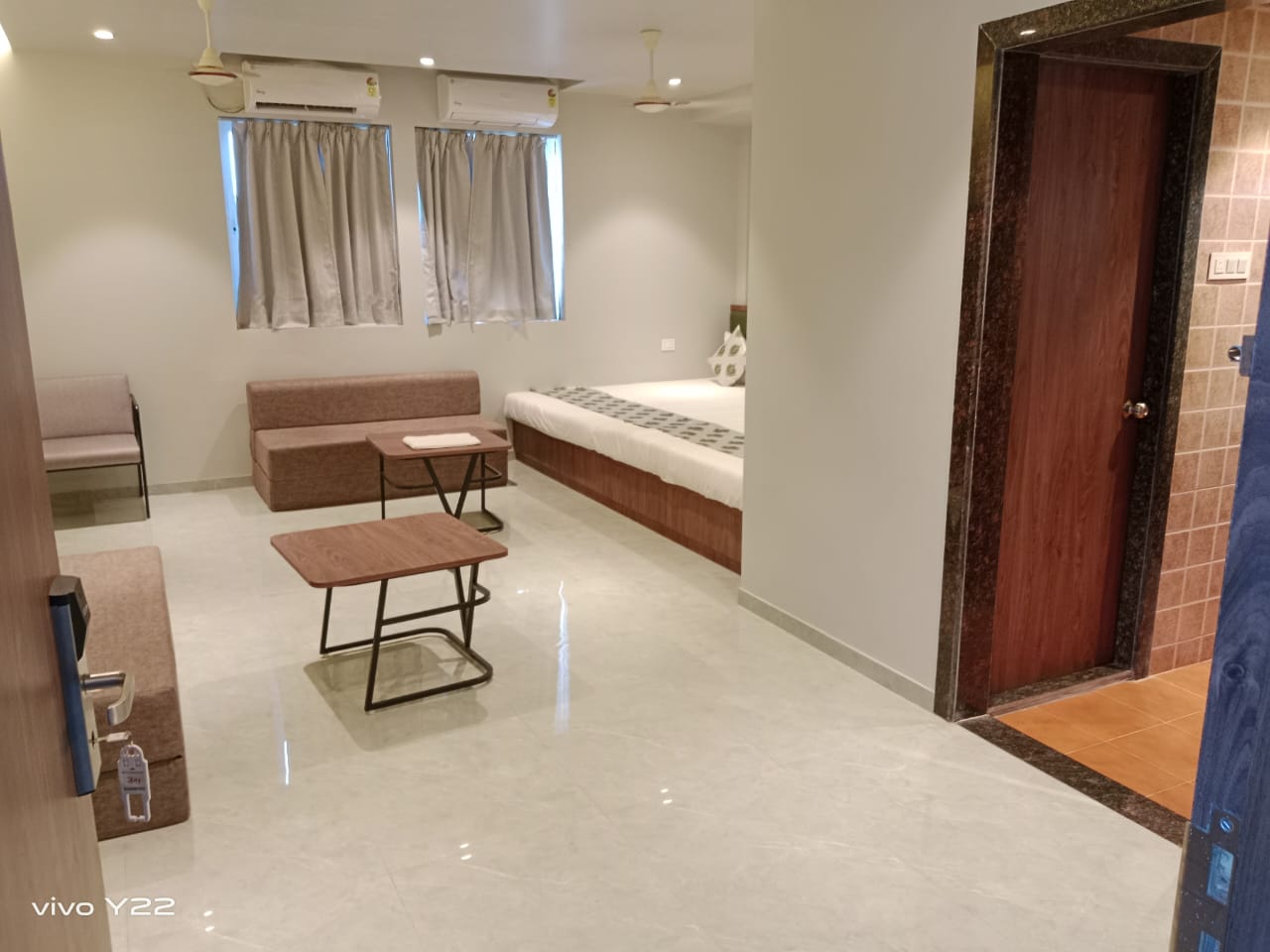 vishnu pratibha executive rooms - Tap to explore photos