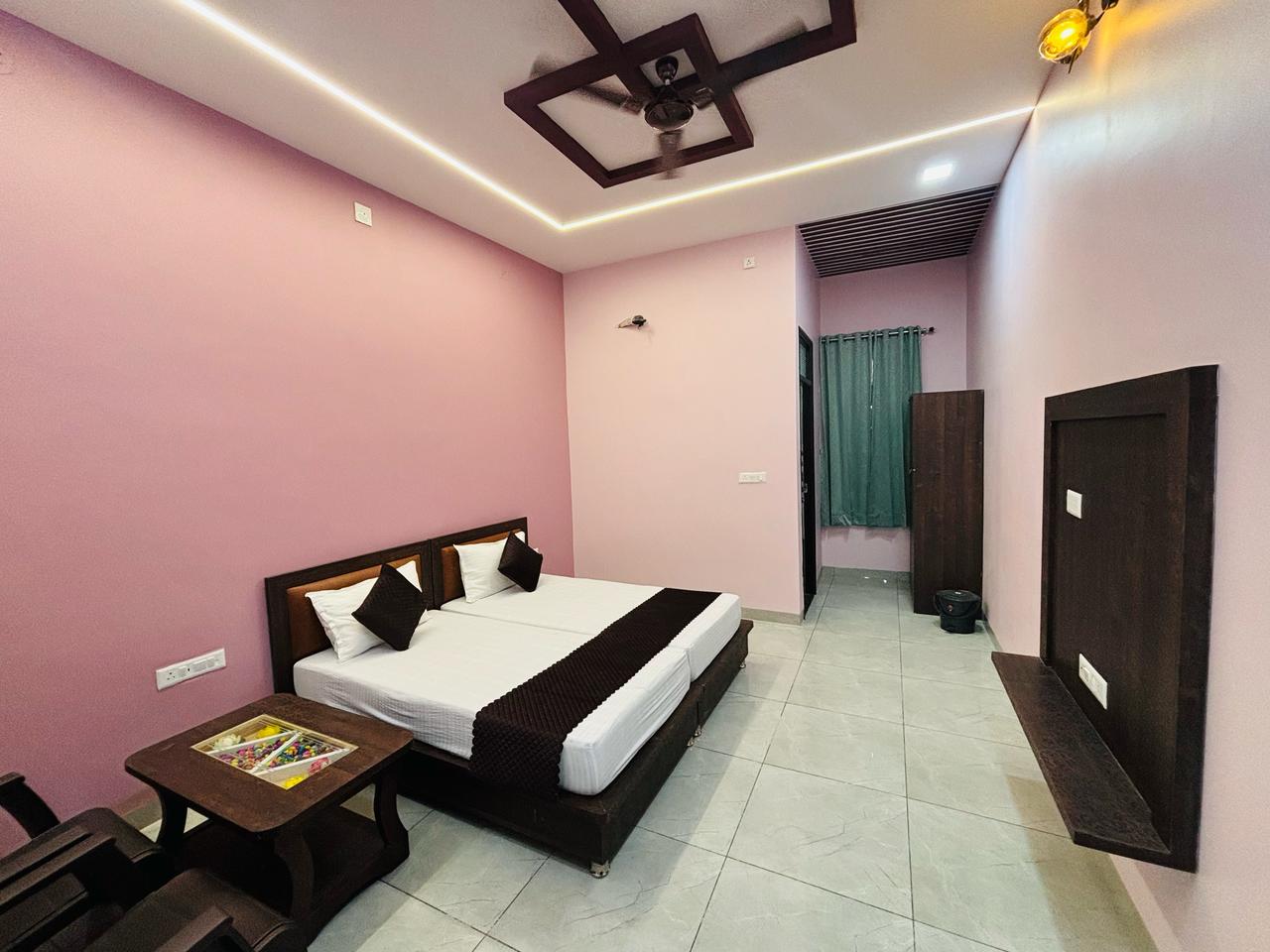 Shree Krishna Hotel & Restaurant - Tap to explore photos