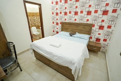 Hotel 8 Inn Zirakpur, Zirakpur