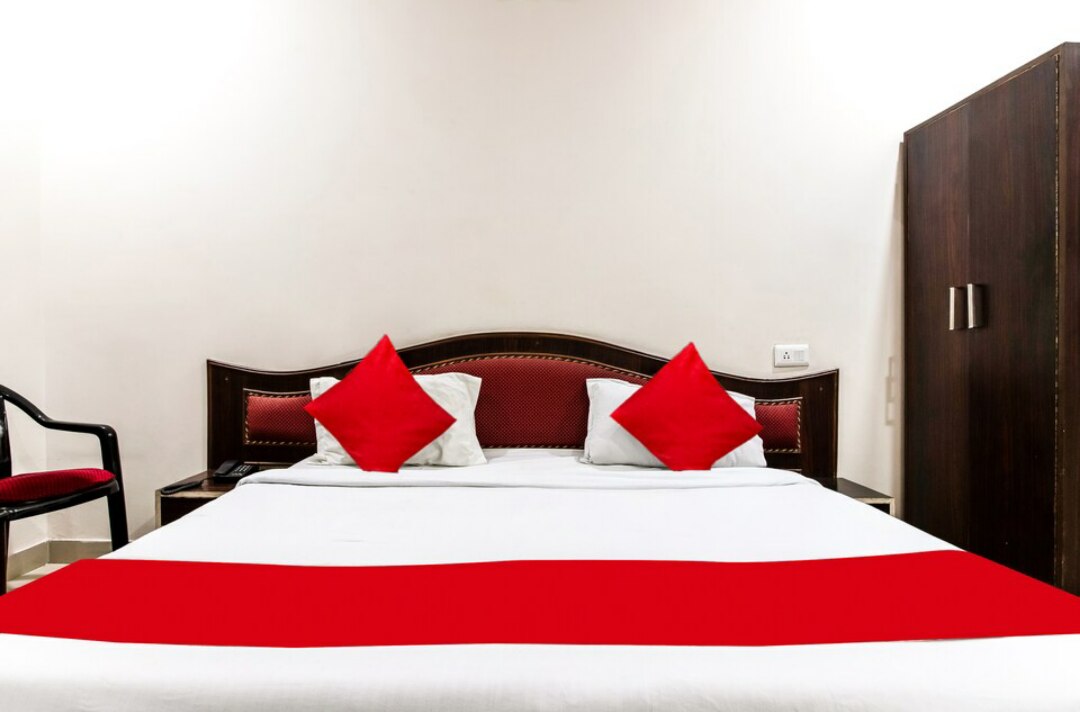 Landmark Hotel Dudhwa - Tap to explore photos