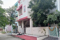 Od's Home Stay, Indore