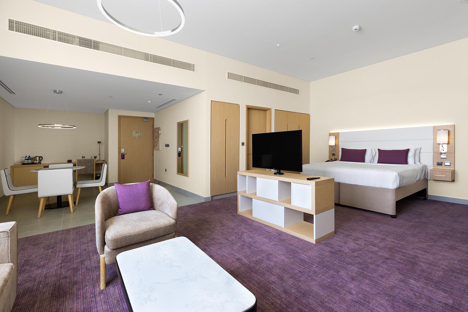 Premier Inn Dubai Ibn Battuta Mall - Tap to explore photos