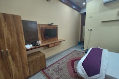 Hotel R S Palace, Maunath Bhanjan