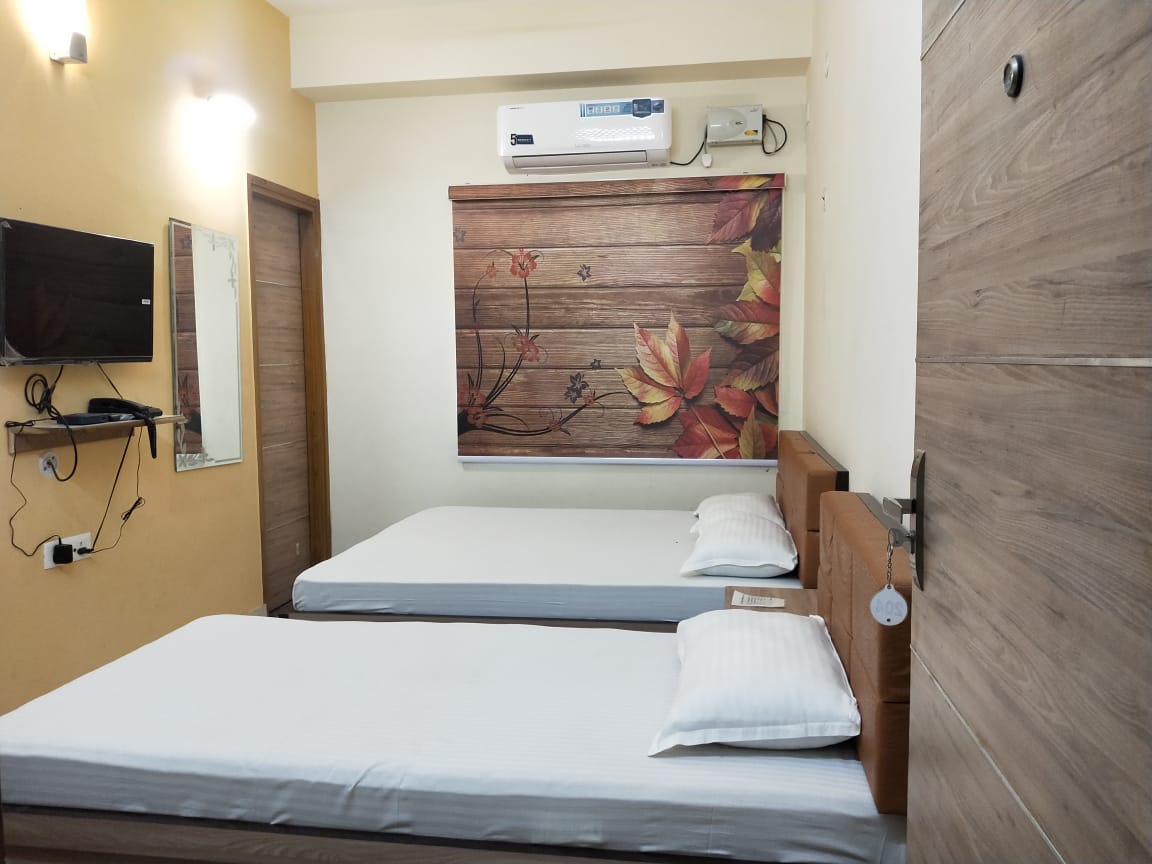 KEDAR GANGA GUEST HOUSE - Tap to explore photos