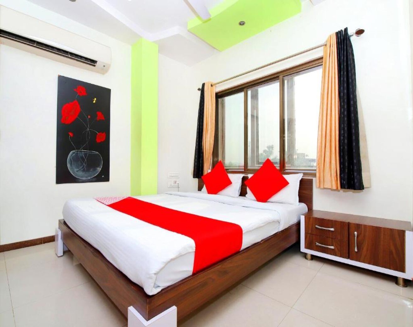 Hotel Arbuda Residency - Tap to explore photos