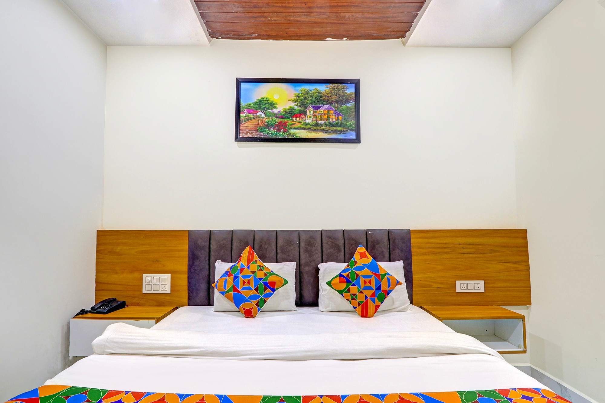FabHotel Dharani Grand - Nr. Mamata Medical College - Tap to explore photos