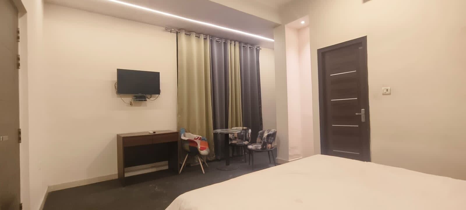 Hotel O Virasat Saheed Path - Tap to explore photos
