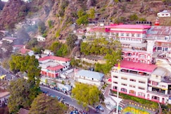 Calux Hill Queen (Formerly Amara at Mall Road with Free Parking), Mussoorie