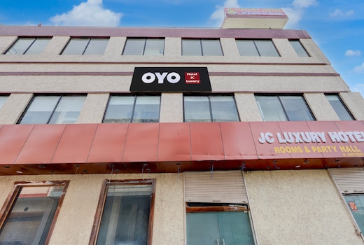 Hotel O JC Luxury Hotel