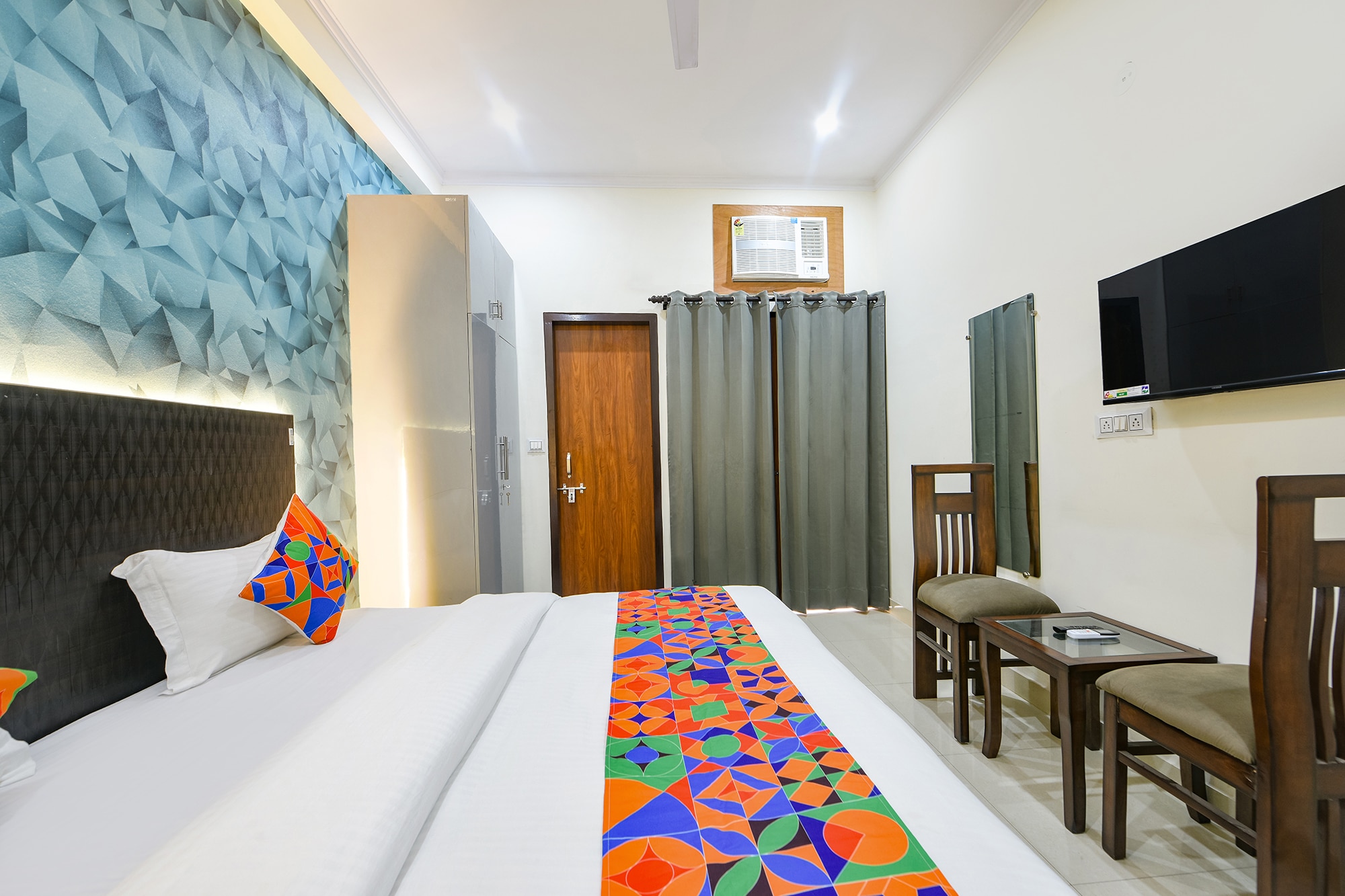 FabHotel VR Residency  Nr Yashobhoomi Convention Centre - Tap to explore photos
