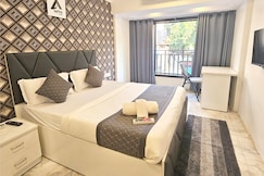 Astha Kandivli Service Apartment, Mumbai