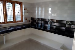 Nature Stay Kowsiga1BHK, Valparai