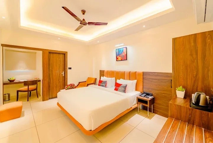 Hotel Radhika, Bhopal