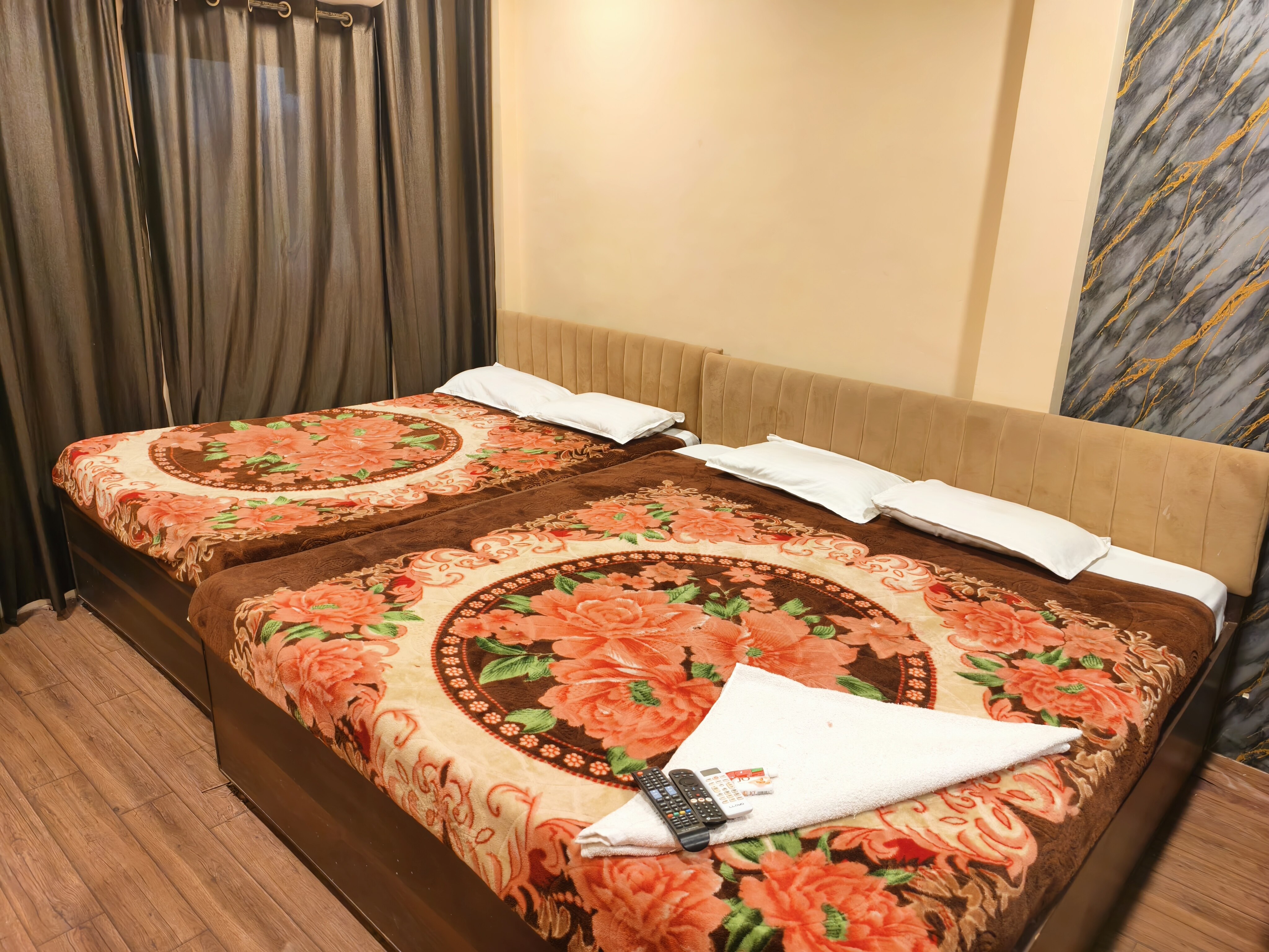 HOTEL SHREE RAM PALACE INN - Tap to explore photos