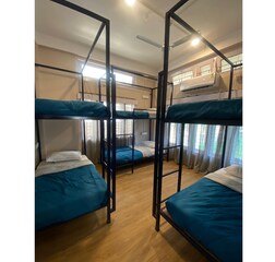 6 Bedded Dorm
