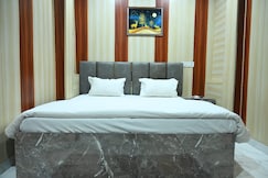 Shri Gopinath Inn | Near Kashi Vishwanath Temple, Varanasi
