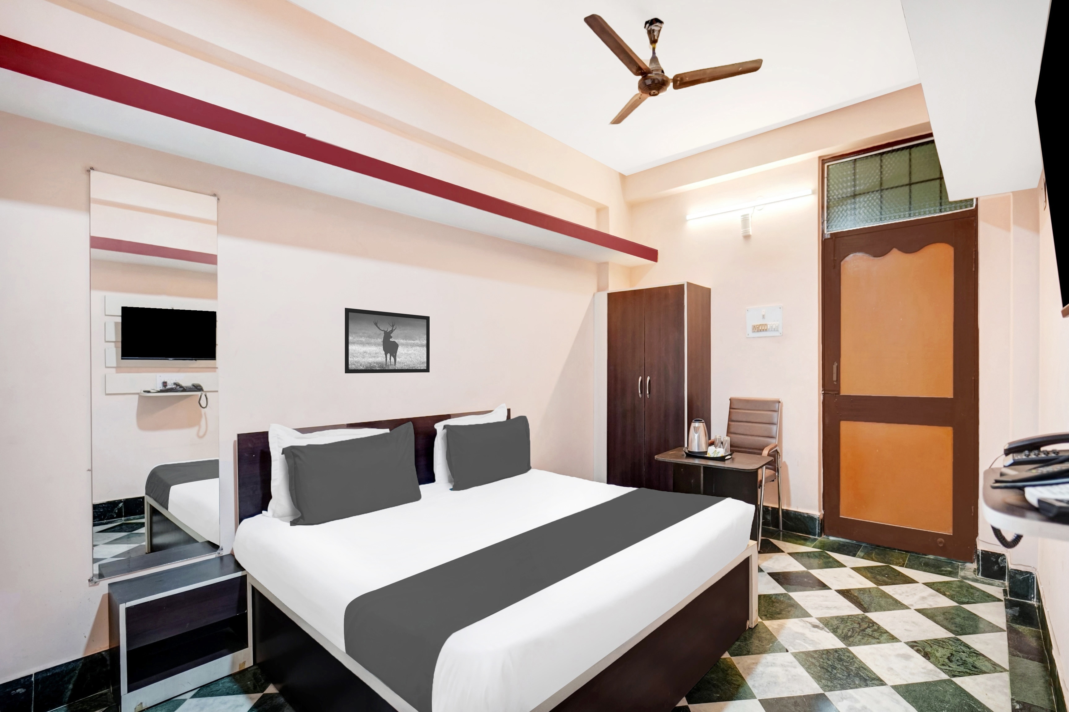 Hotel O Aanandam - Tap to explore photos