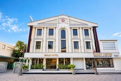 Hotel Paras, Bareilly