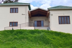 Whispering Pines, Ooty