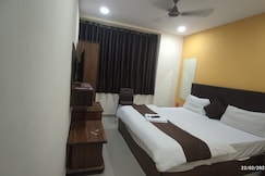 THE RIDDHI HOTEL, Surat