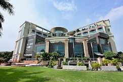 The BellaVista Hotel Chandigarh, Panchkula
