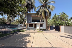 Luxury Stay at Aivi Beach Villa, Kasaragod