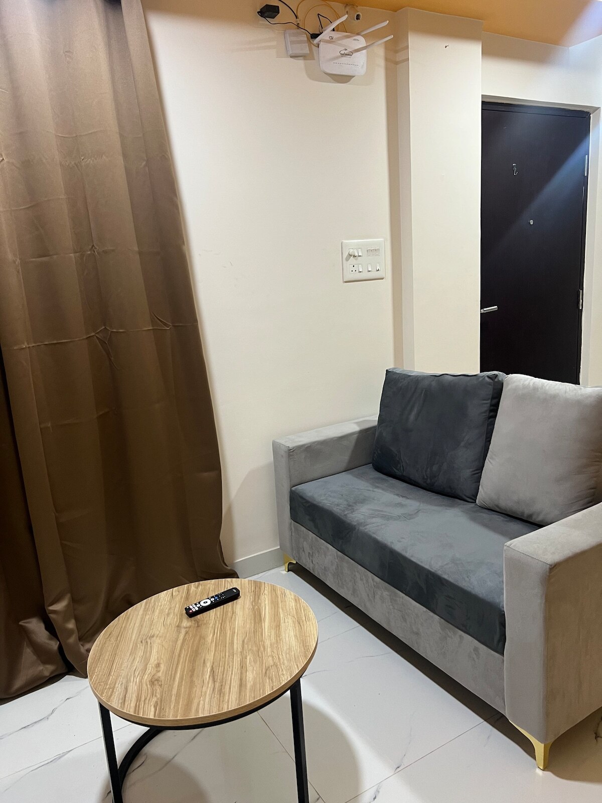 1 BHK Apartment near Airport 2