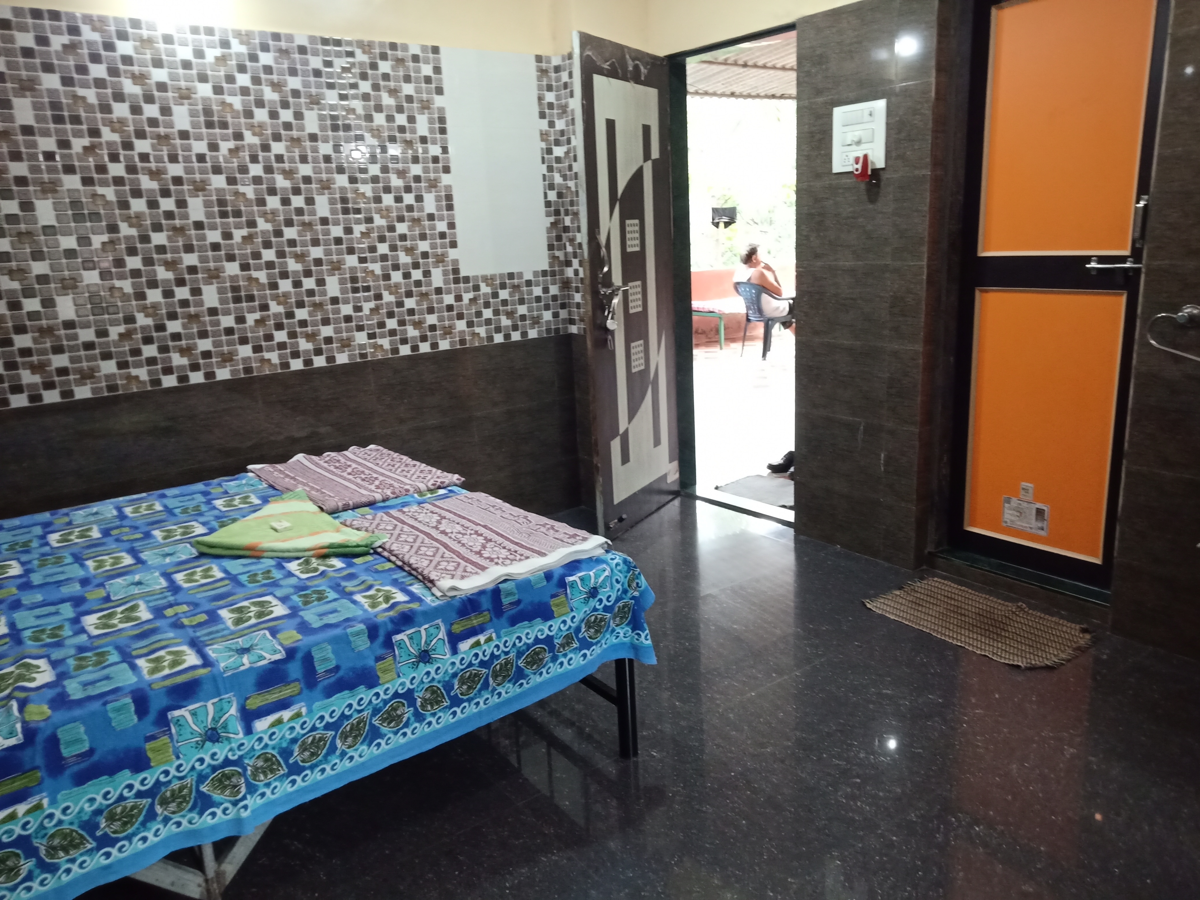 Mulekar Residency Homestay | Rooms & Kitchen