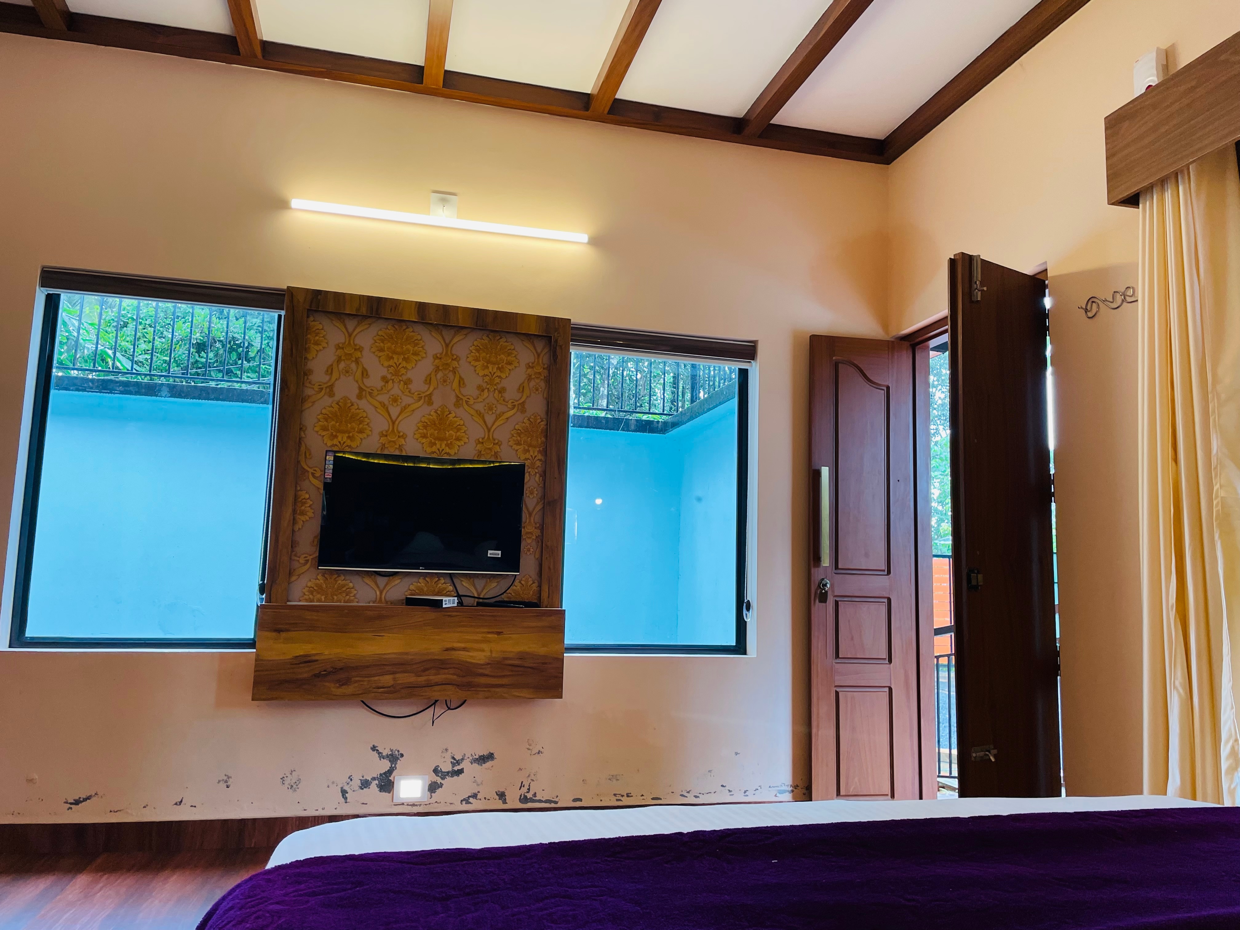 Sagar Villa Farm Resort - Tap to explore photos