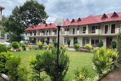 Private Duplex Cottage/Villa in the Serene Valley of Bhowali, Nainital. A perfect family retreat., Almora