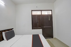 SPOT ON Mt White House, Noida