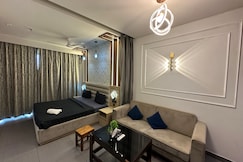 The skyline retreat by sahil bhati, Noida