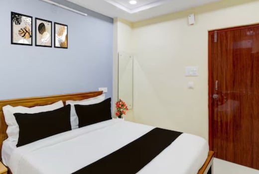 Collection O RTO Office Udaipur Formerly Mewar Mahal