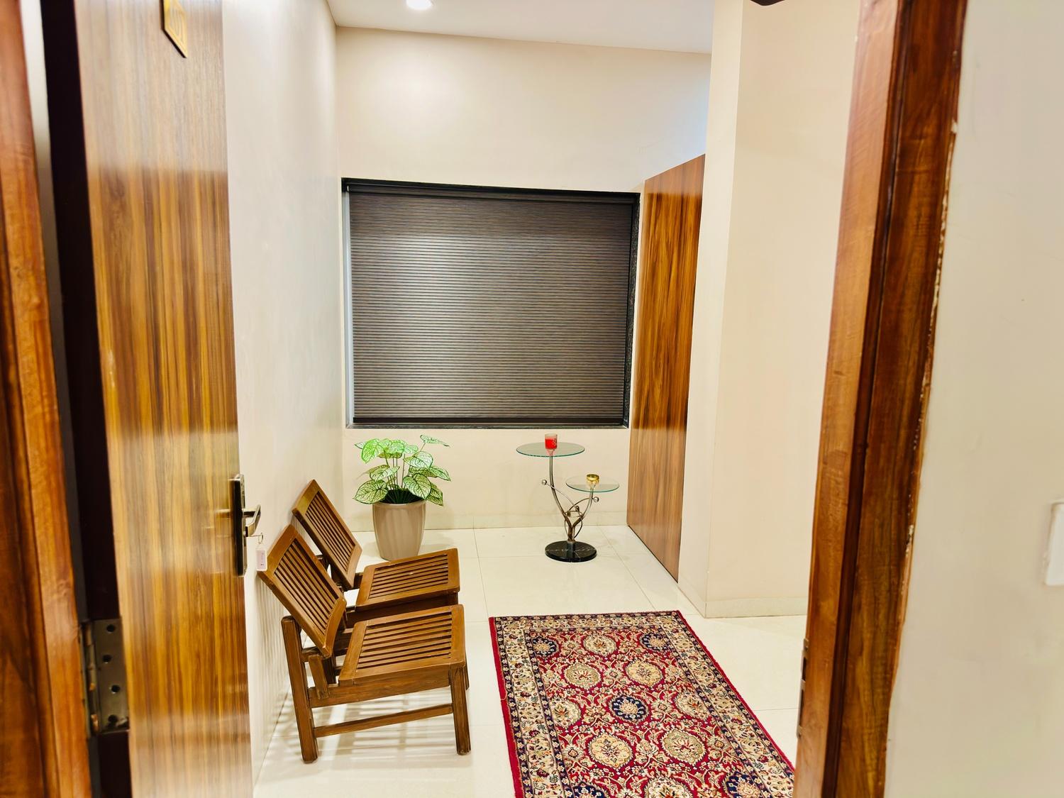 Hotel Gaur Heritage Inn - Tap to explore photos