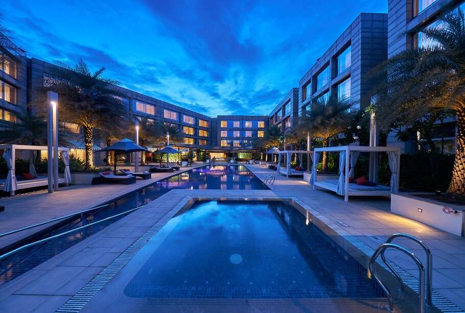 Hilton Bangalore Embassy GolfLinks Best Rates On Bangalore Hotel Deals hilton-bangalore-embassy-golflinks-best-rates-on-bangalore-hotel-deals