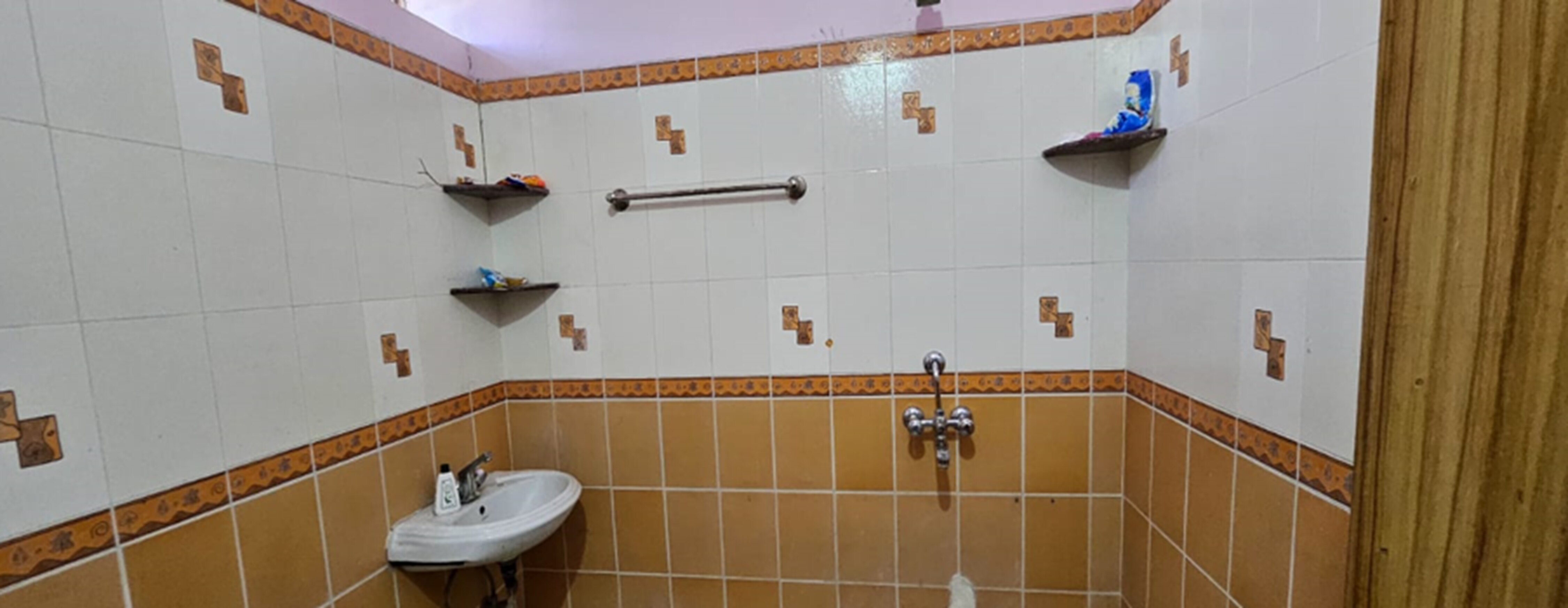 SMS Guest House Koderama Jharkhand - Tap to explore photos