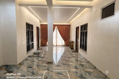 Karuna Nidhan Guest House, Ayodhya