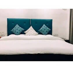 Studio with Courtyard