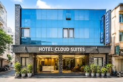 Hotel Cloud Suites Delhi Airport, Delhi