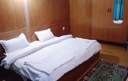 Deluxe Room with Valley View