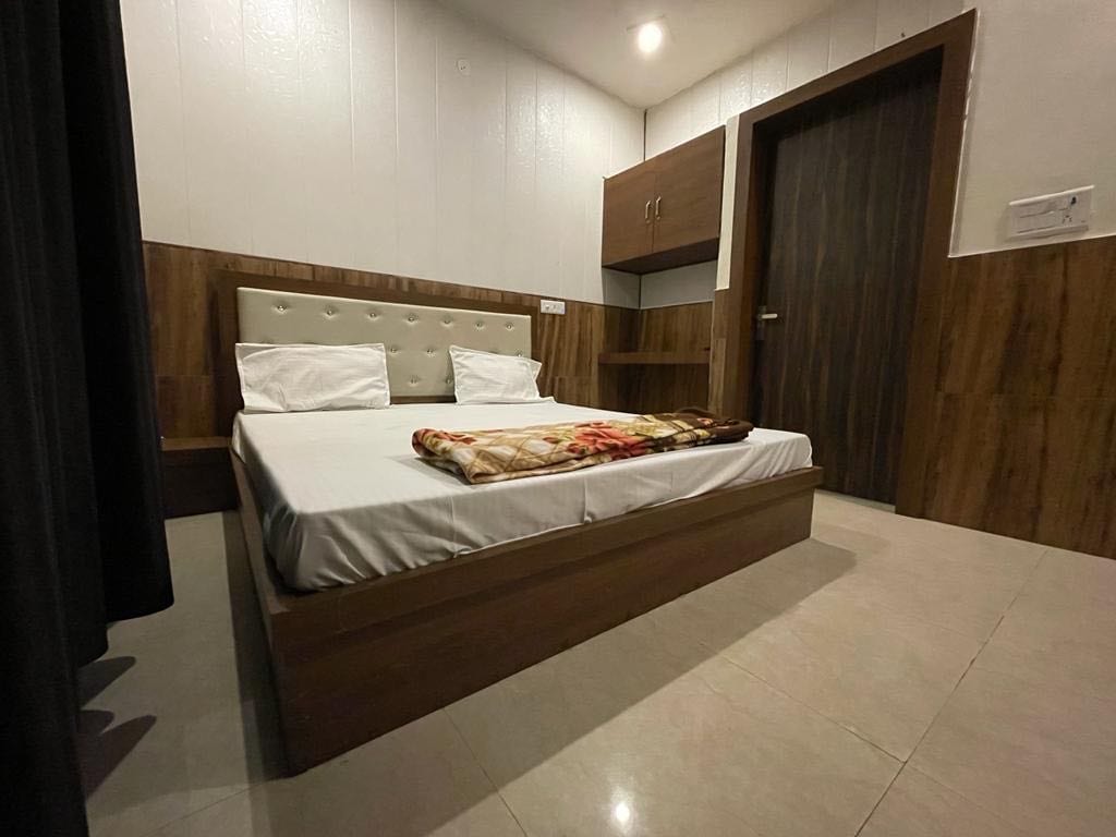 Hotel O Bishnoi Hotel - Tap to explore photos