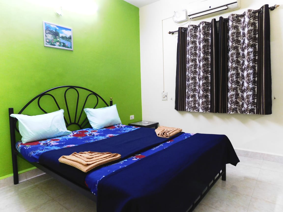 Spacious 2BHK Apartment in Calangute - Tap to explore photos